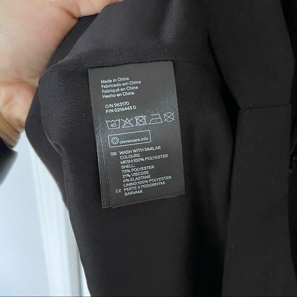 Lace V-Line Bodycon Dress - Picture 4 of 4